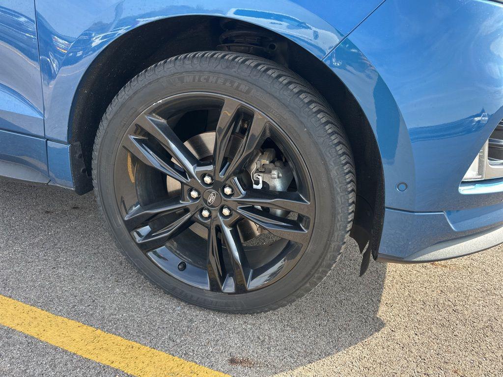 used 2019 Ford Edge car