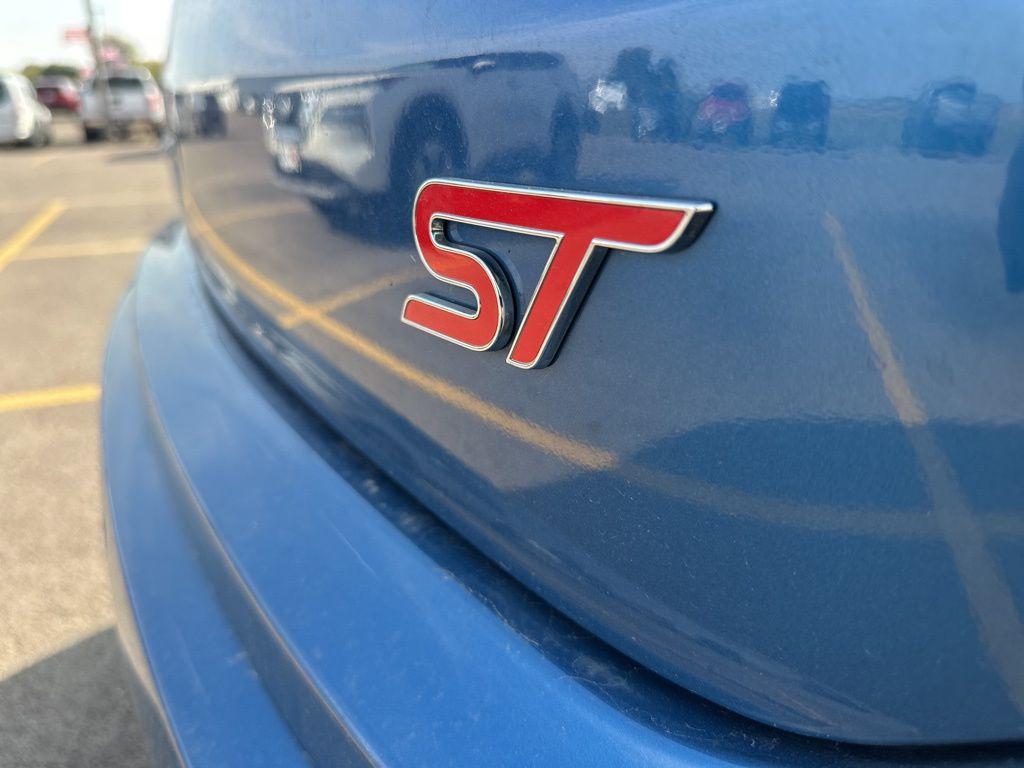 used 2019 Ford Edge car