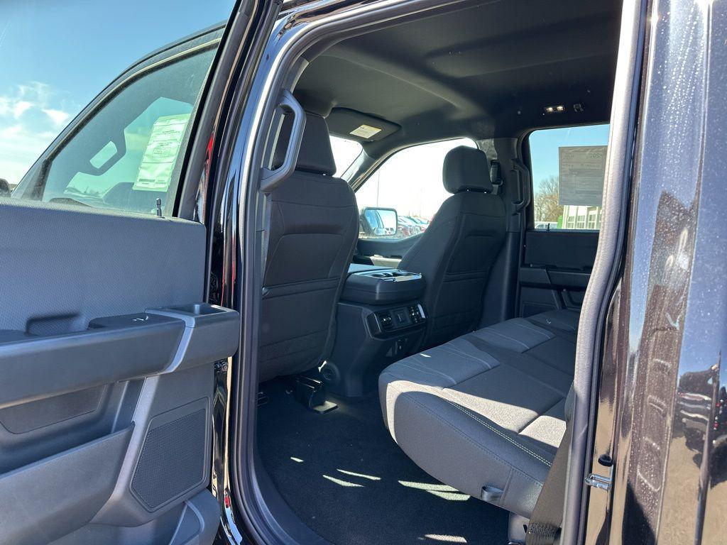 new 2025 Ford F-150 car, priced at $47,701
