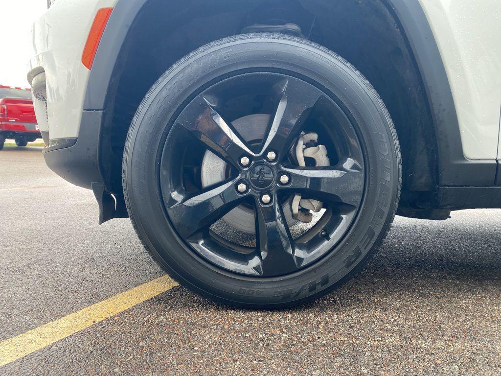 used 2024 Jeep Grand Cherokee L car, priced at $29,831