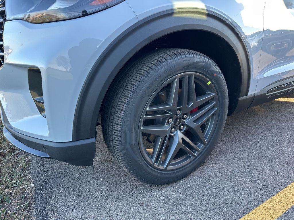 new 2026 Ford Explorer car, priced at $49,644