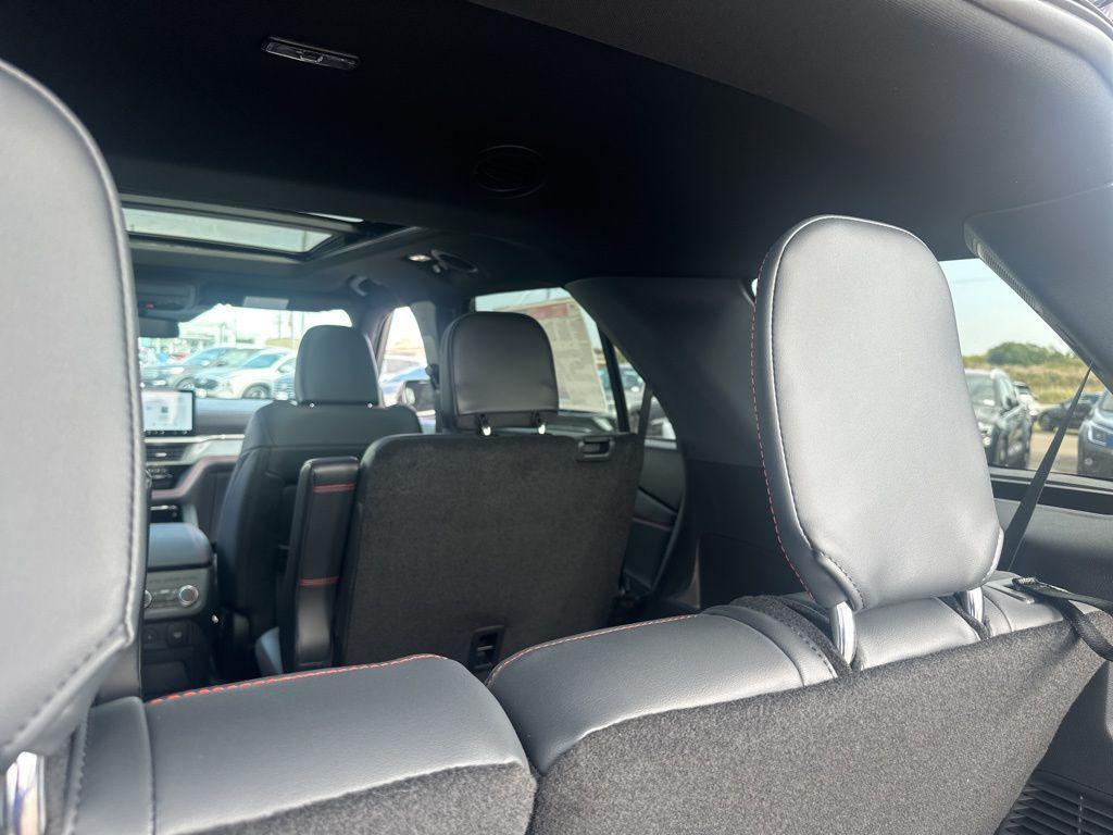 new 2025 Ford Explorer car, priced at $58,452