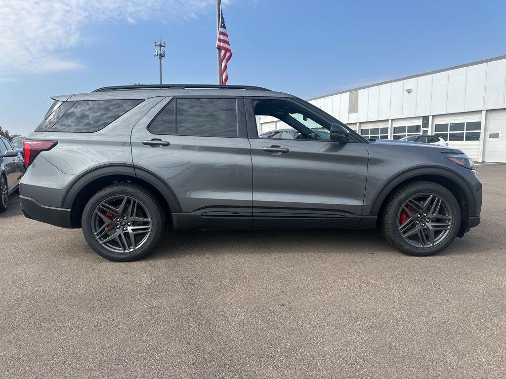 new 2025 Ford Explorer car, priced at $58,452