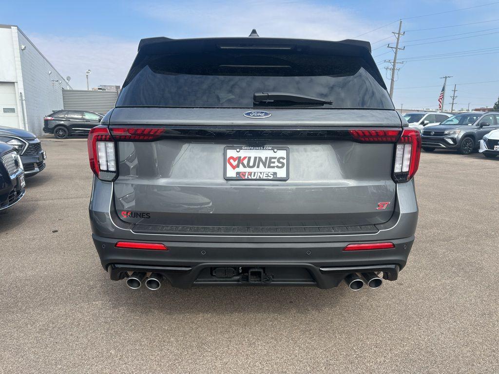 new 2025 Ford Explorer car, priced at $58,452