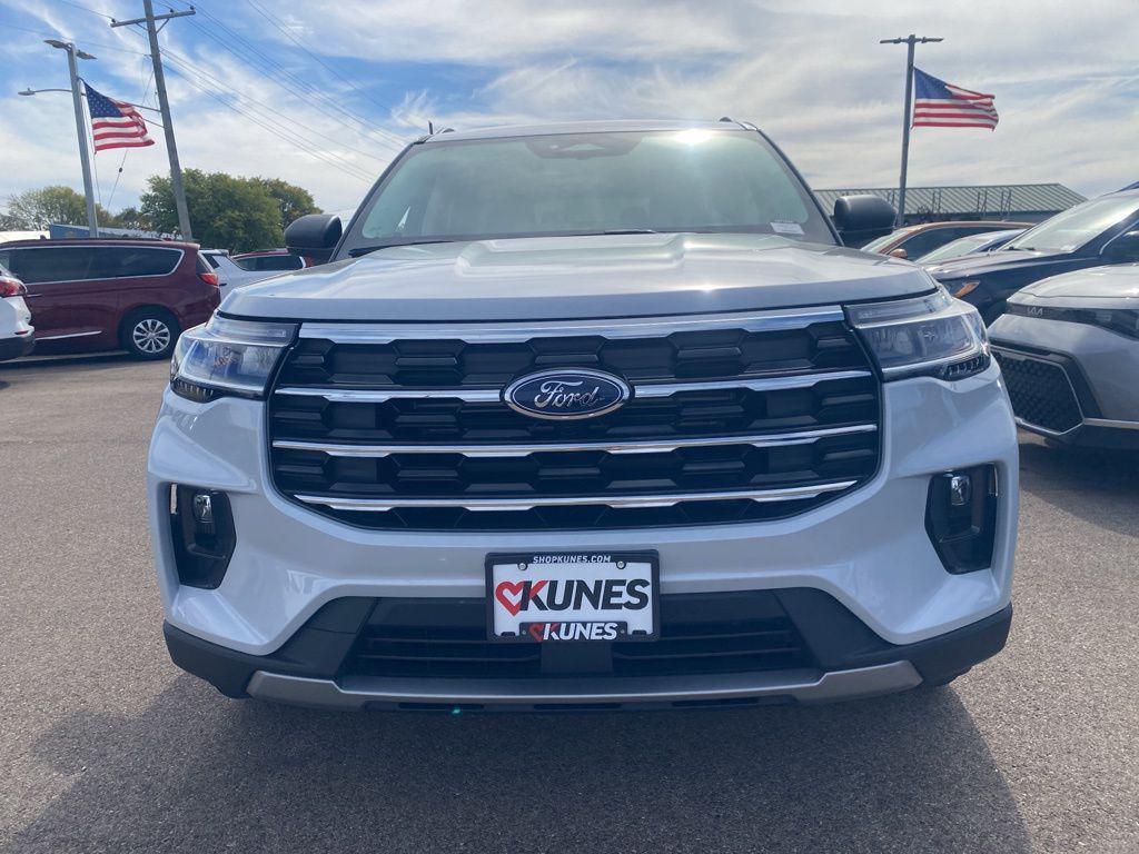 new 2025 Ford Explorer car, priced at $46,106
