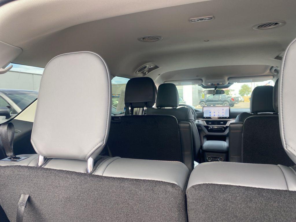 new 2025 Ford Explorer car, priced at $46,106