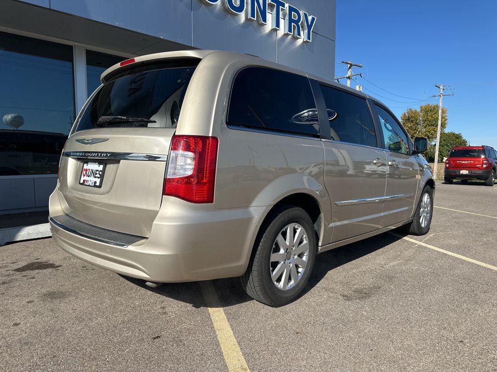used 2015 Chrysler Town & Country car, priced at $7,882