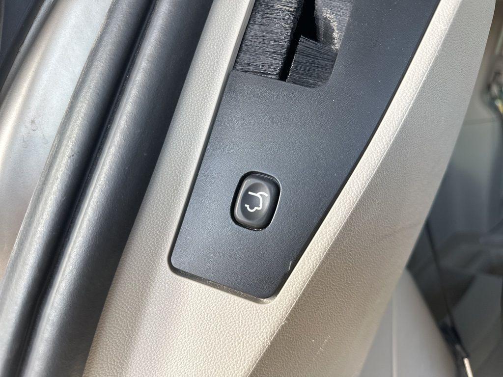 used 2015 Chrysler Town & Country car, priced at $7,882