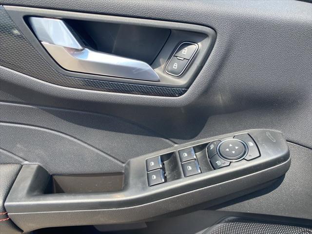 new 2025 Ford Escape car, priced at $32,277