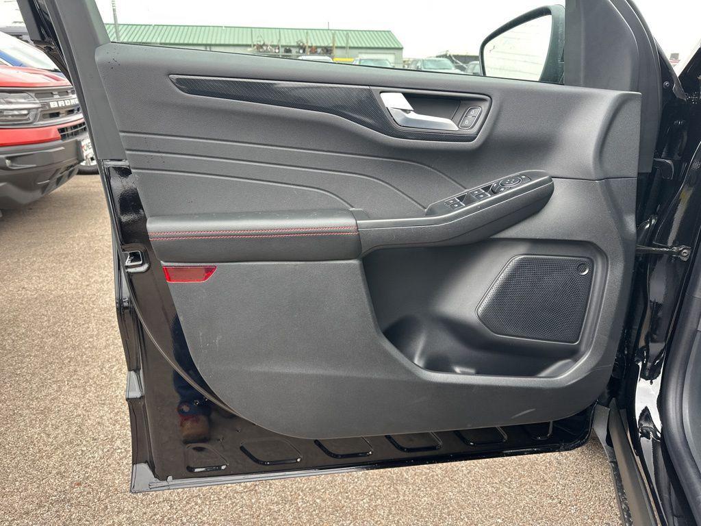 new 2026 Ford Escape car, priced at $33,898