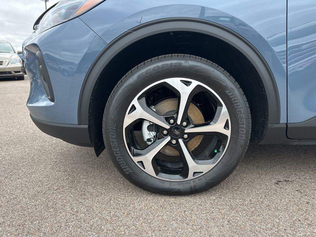 new 2026 Ford Escape car, priced at $33,916