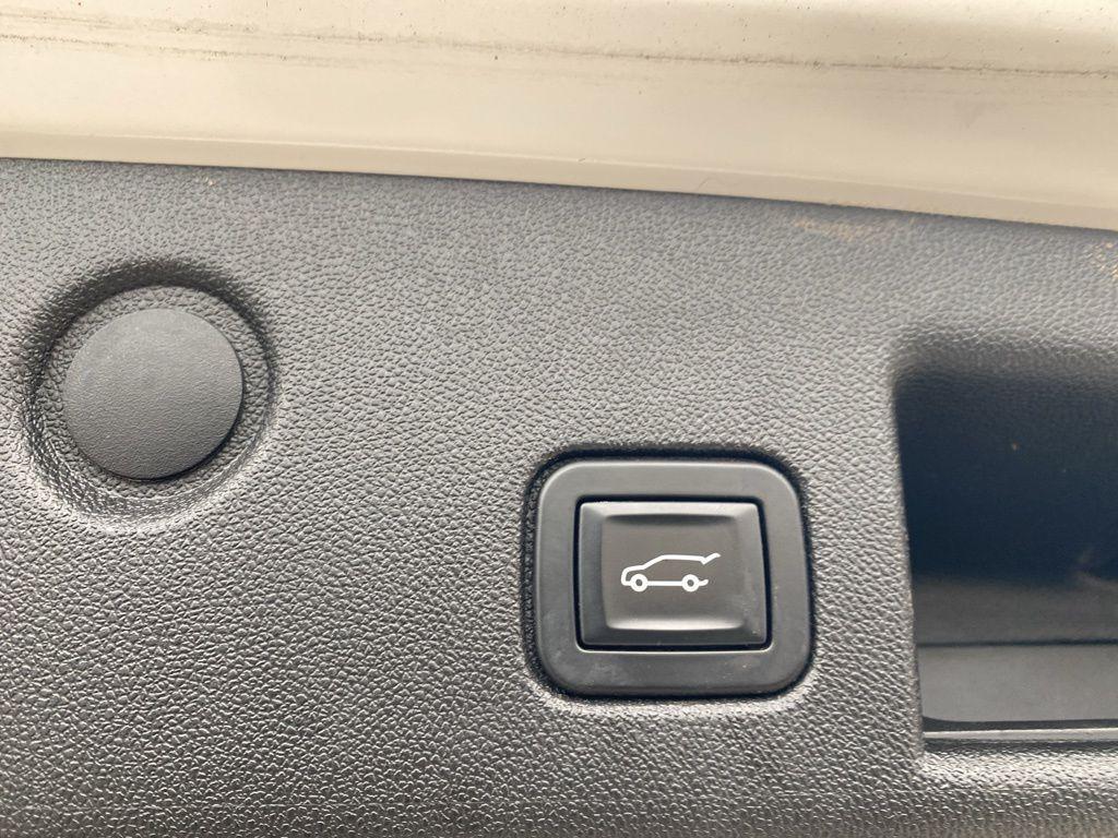 used 2018 Chevrolet Equinox car, priced at $13,097