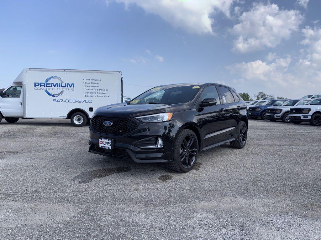 used 2022 Ford Edge car