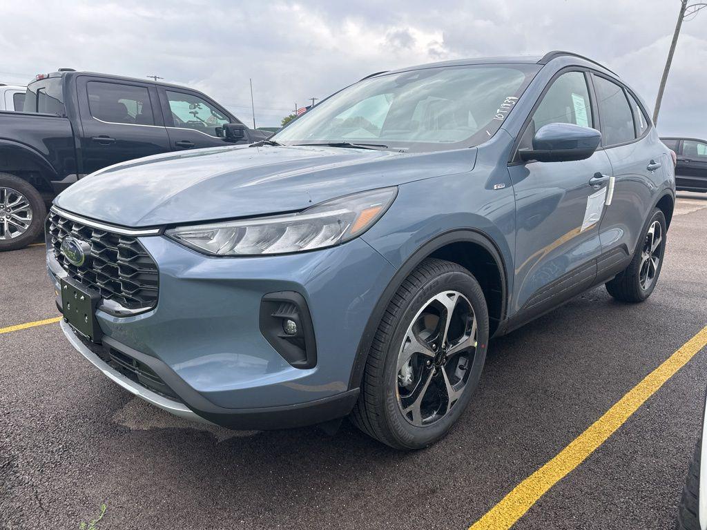 new 2025 Ford Escape car, priced at $31,121