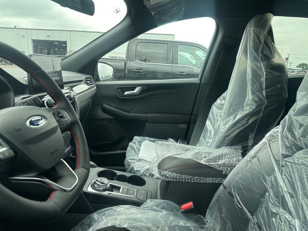 new 2025 Ford Escape car, priced at $31,121