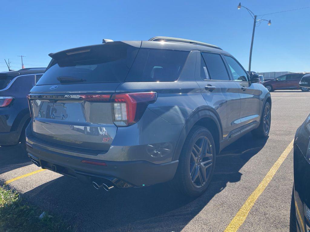 used 2023 Ford Explorer car, priced at $27,628