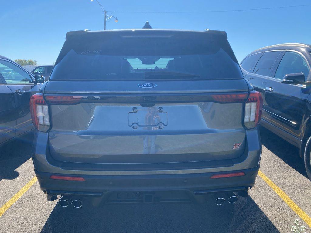 used 2023 Ford Explorer car, priced at $27,628