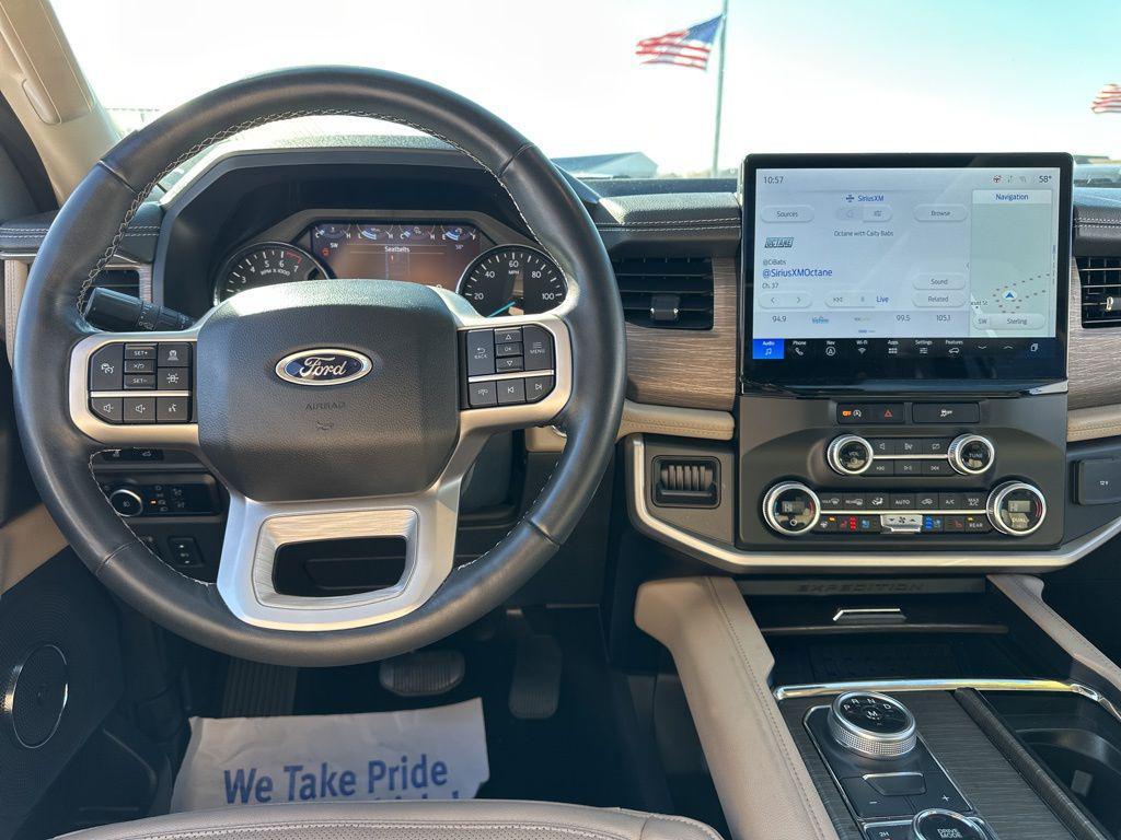 used 2024 Ford Expedition car, priced at $50,602