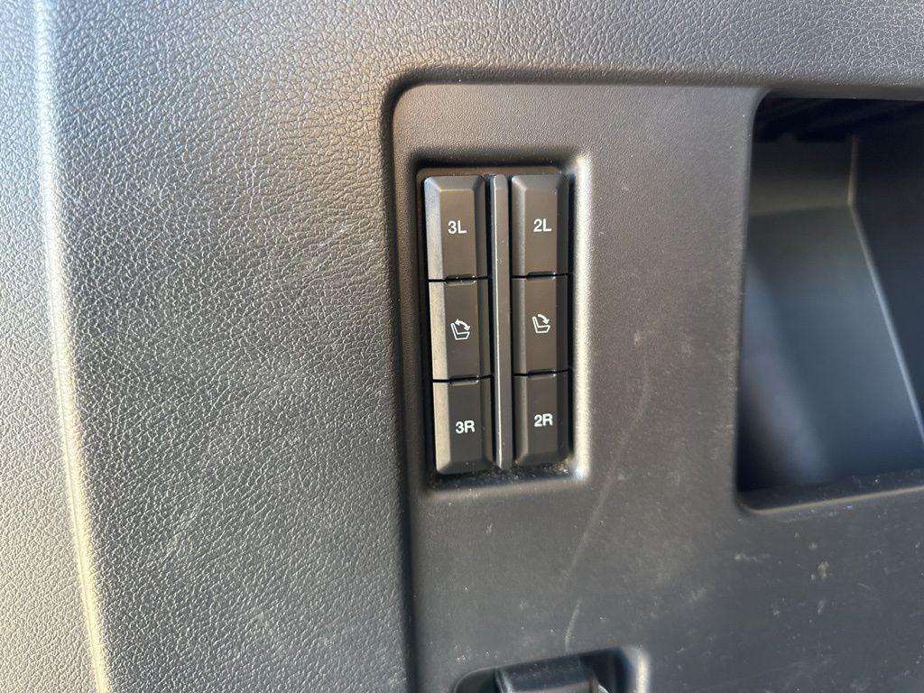 used 2024 Ford Expedition car, priced at $50,602