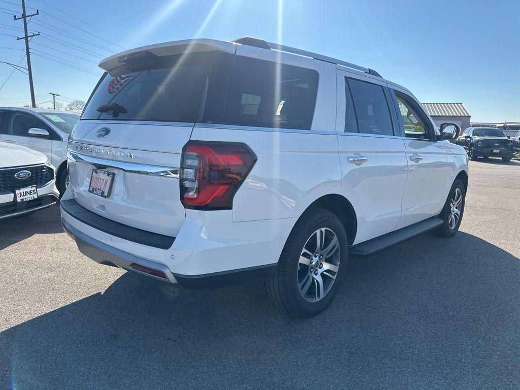 used 2024 Ford Expedition car, priced at $50,602
