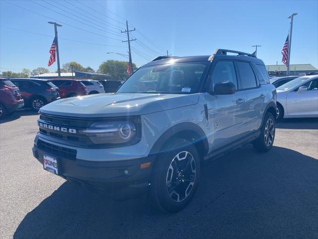 new 2024 Ford Bronco Sport car, priced at $31,402