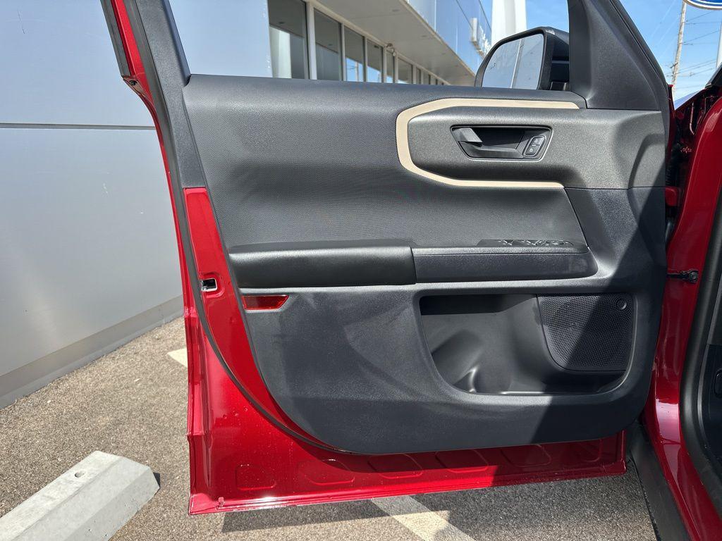 new 2025 Ford Bronco Sport car, priced at $35,180