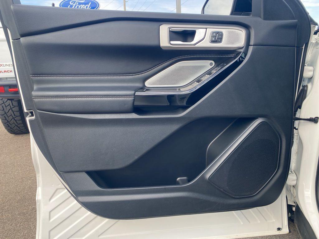 used 2022 Ford Explorer car, priced at $38,296