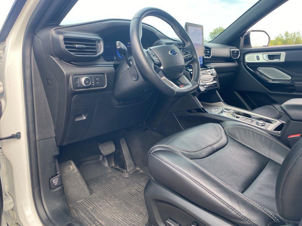 used 2022 Ford Explorer car, priced at $38,296