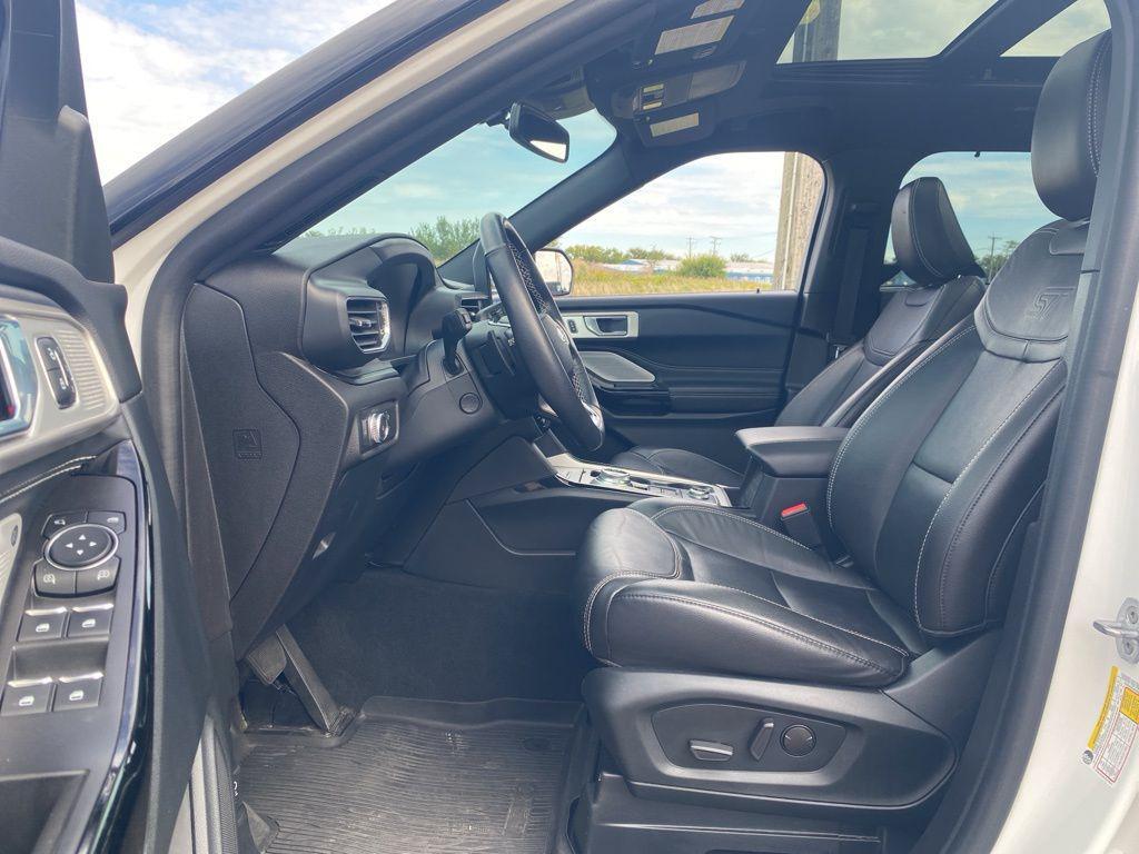 used 2022 Ford Explorer car, priced at $38,296