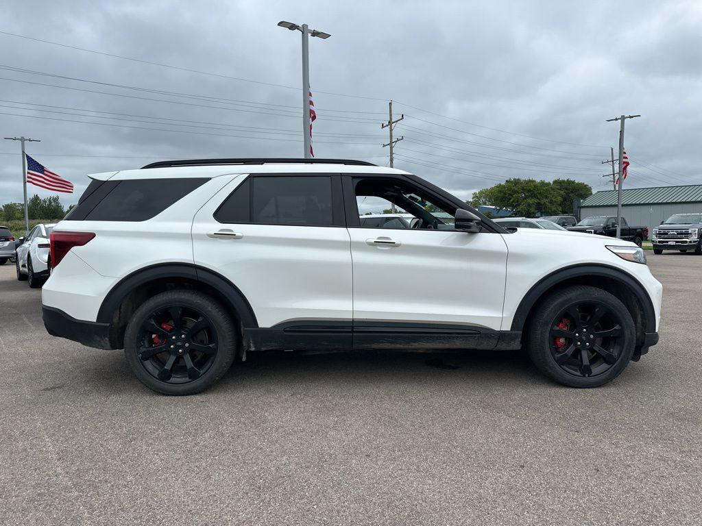 used 2022 Ford Explorer car