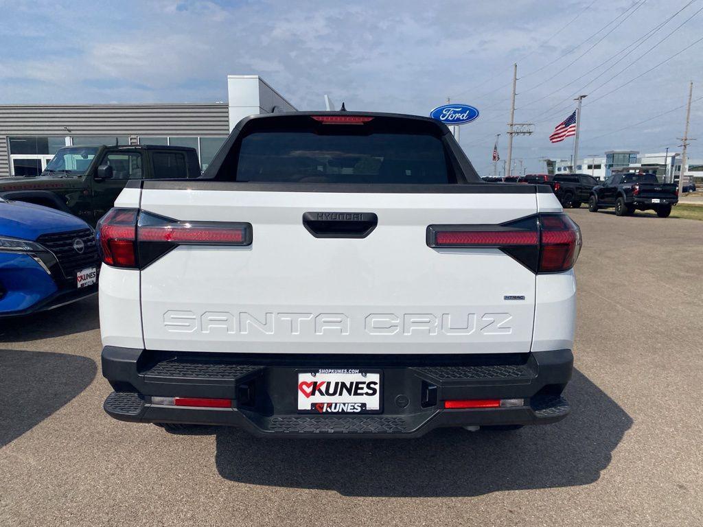 used 2025 Hyundai SANTA CRUZ car, priced at $29,312