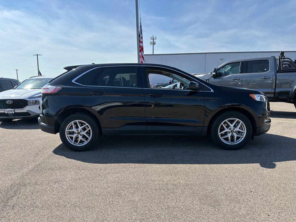 used 2024 Ford Edge car, priced at $25,576