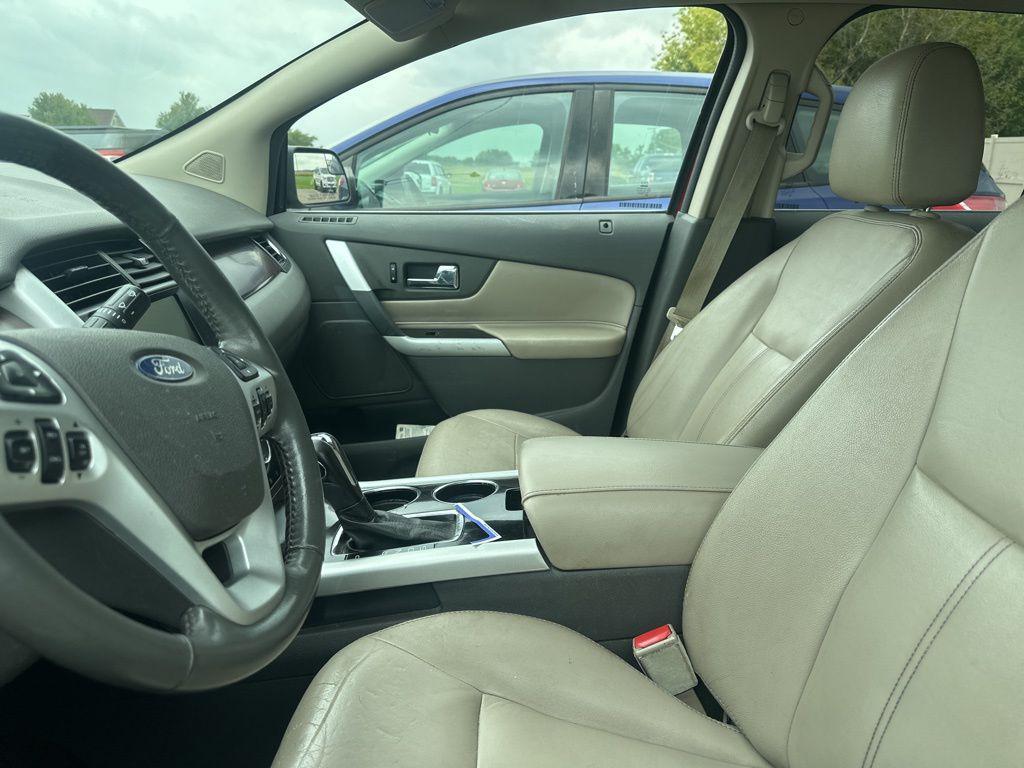 used 2013 Ford Edge car