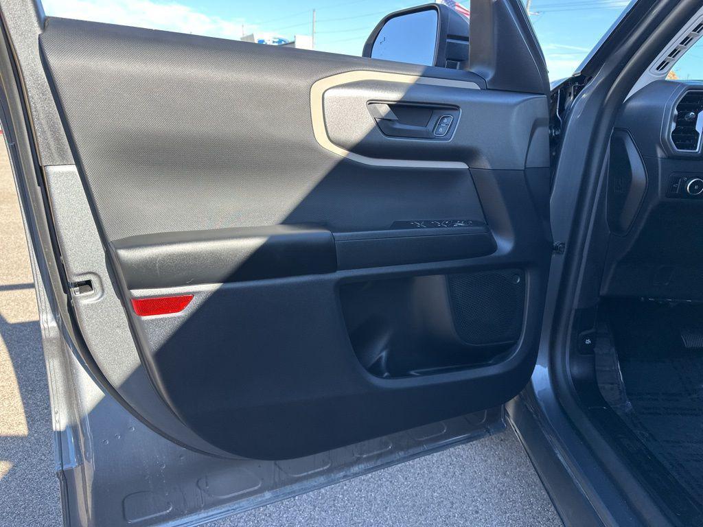 new 2025 Ford Bronco Sport car, priced at $31,325