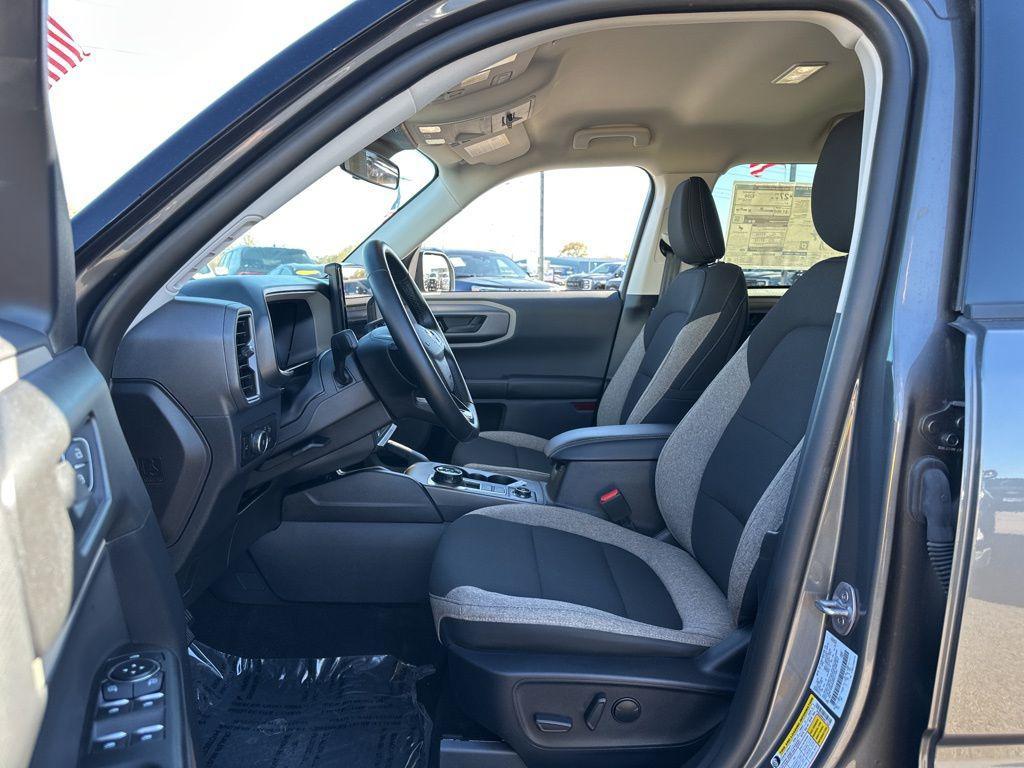 new 2025 Ford Bronco Sport car, priced at $31,325