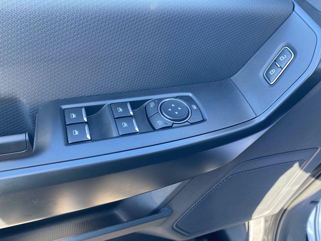 new 2025 Ford F-150 car, priced at $50,351