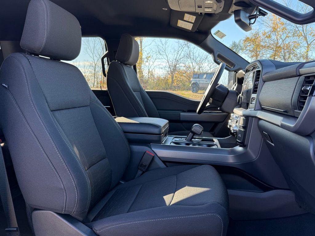 new 2025 Ford F-150 car, priced at $60,138