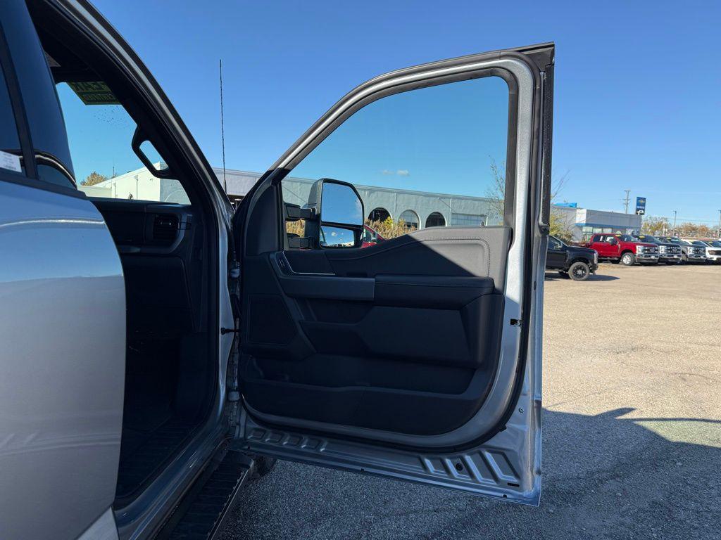 new 2025 Ford F-150 car, priced at $60,138