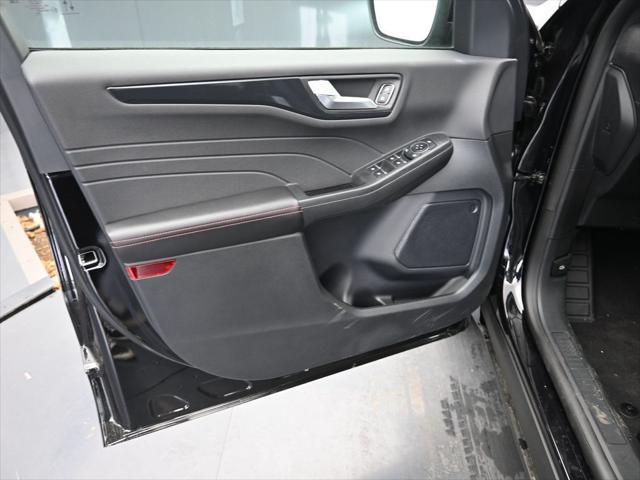 new 2025 Ford Escape car, priced at $31,996