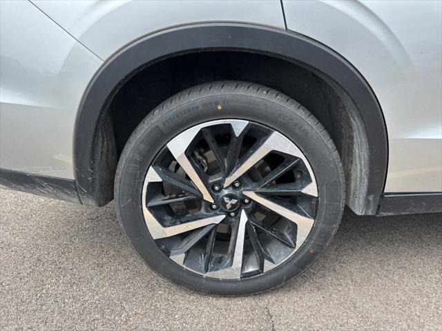 used 2023 Mitsubishi Outlander car, priced at $23,614