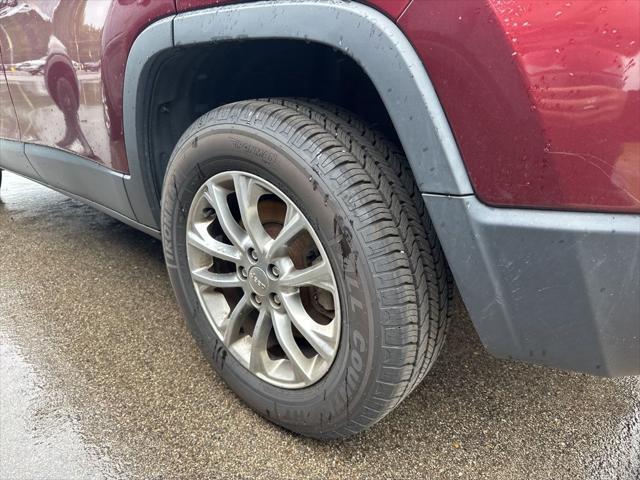 used 2019 Jeep Cherokee car, priced at $16,532