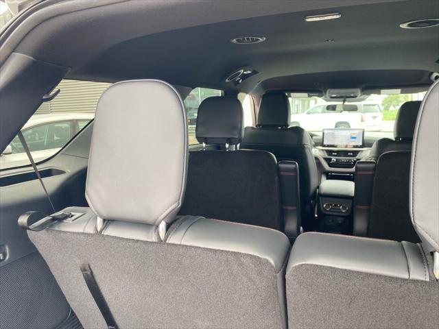 new 2025 Ford Explorer car, priced at $47,948