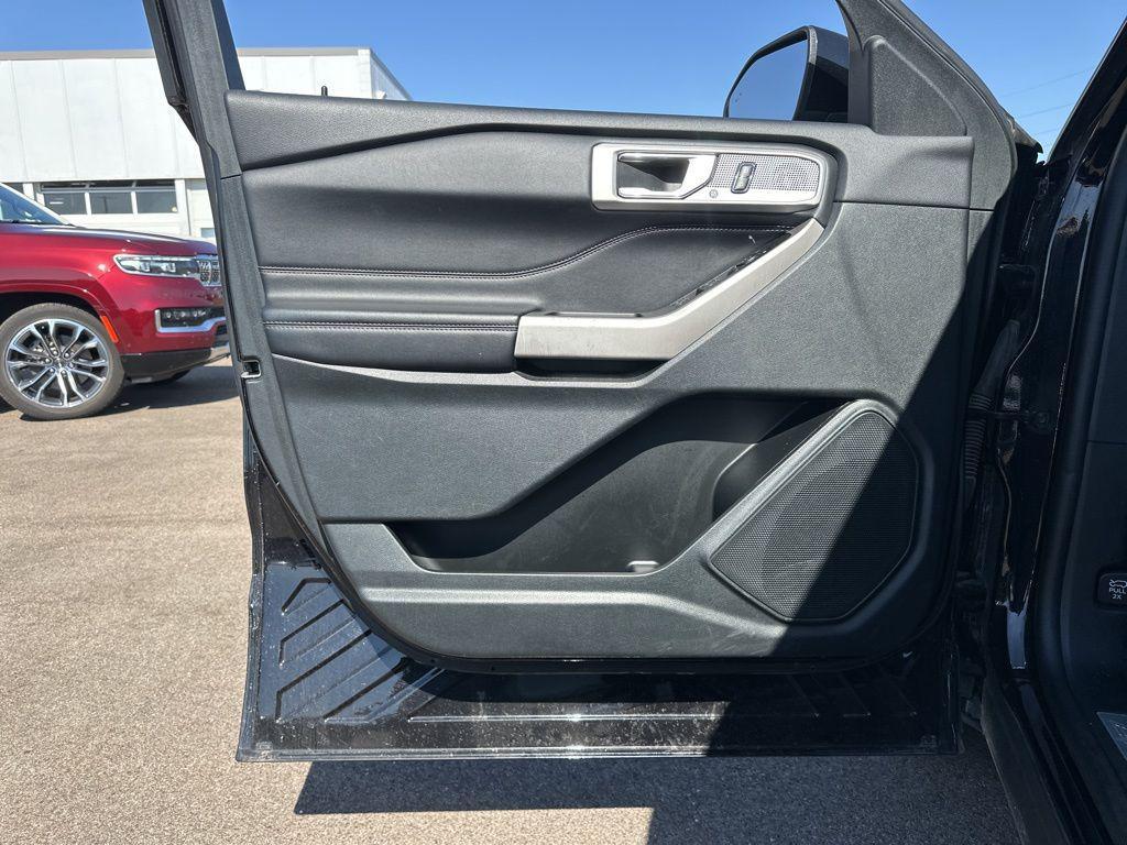 used 2024 Ford Explorer car, priced at $31,378