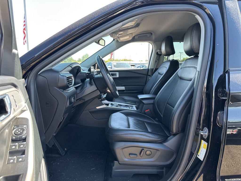 used 2024 Ford Explorer car, priced at $31,378