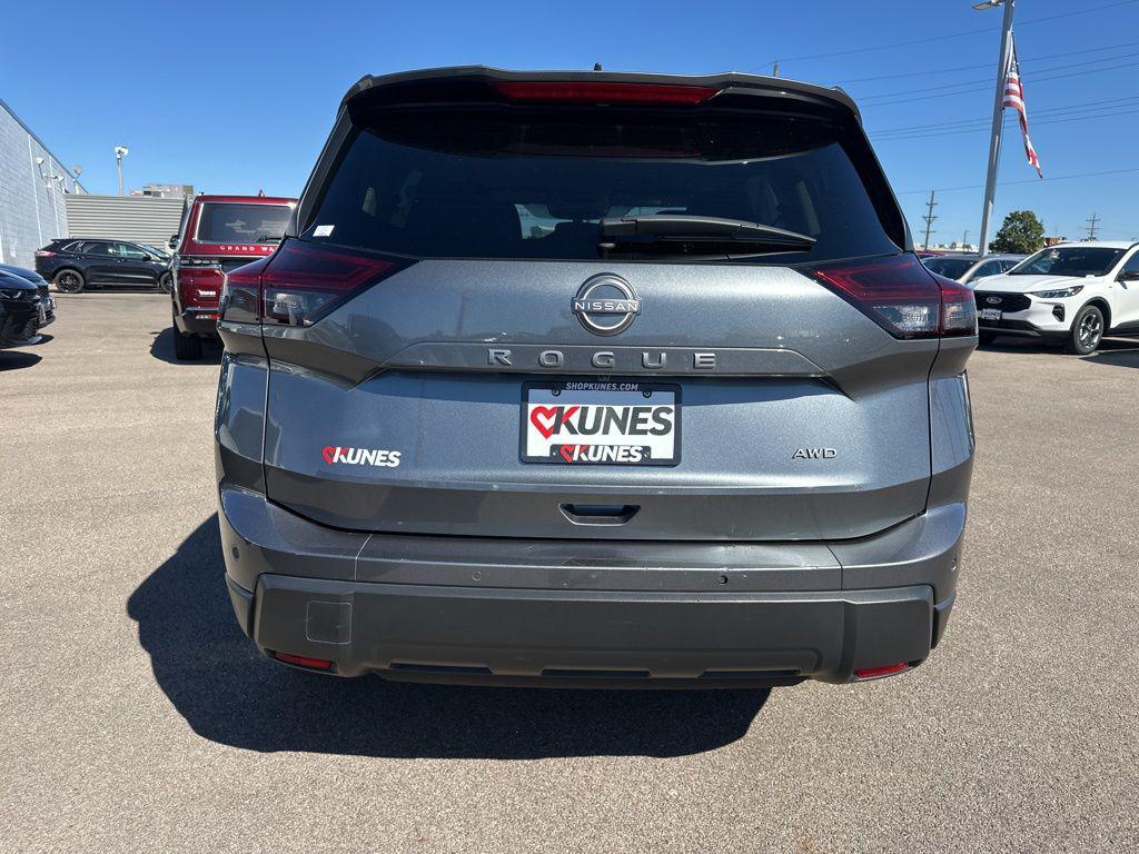 used 2024 Nissan Rogue car, priced at $20,402