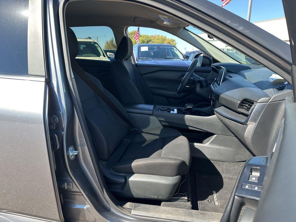 used 2024 Nissan Rogue car, priced at $20,402