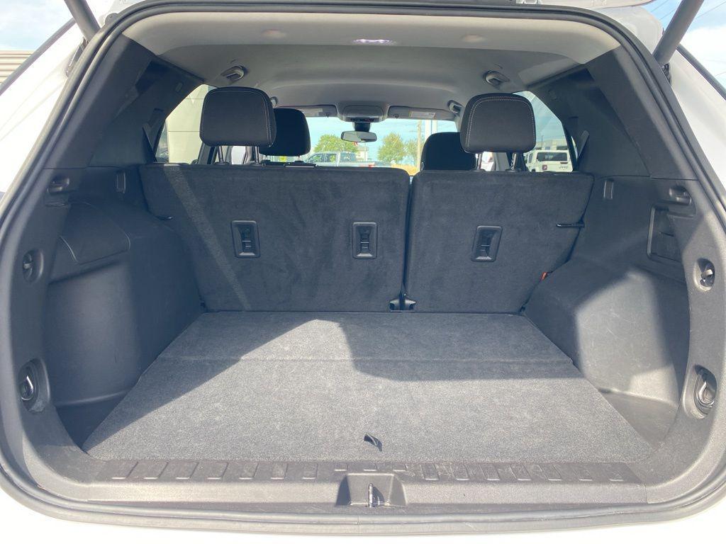 used 2024 Chevrolet Equinox car, priced at $21,736