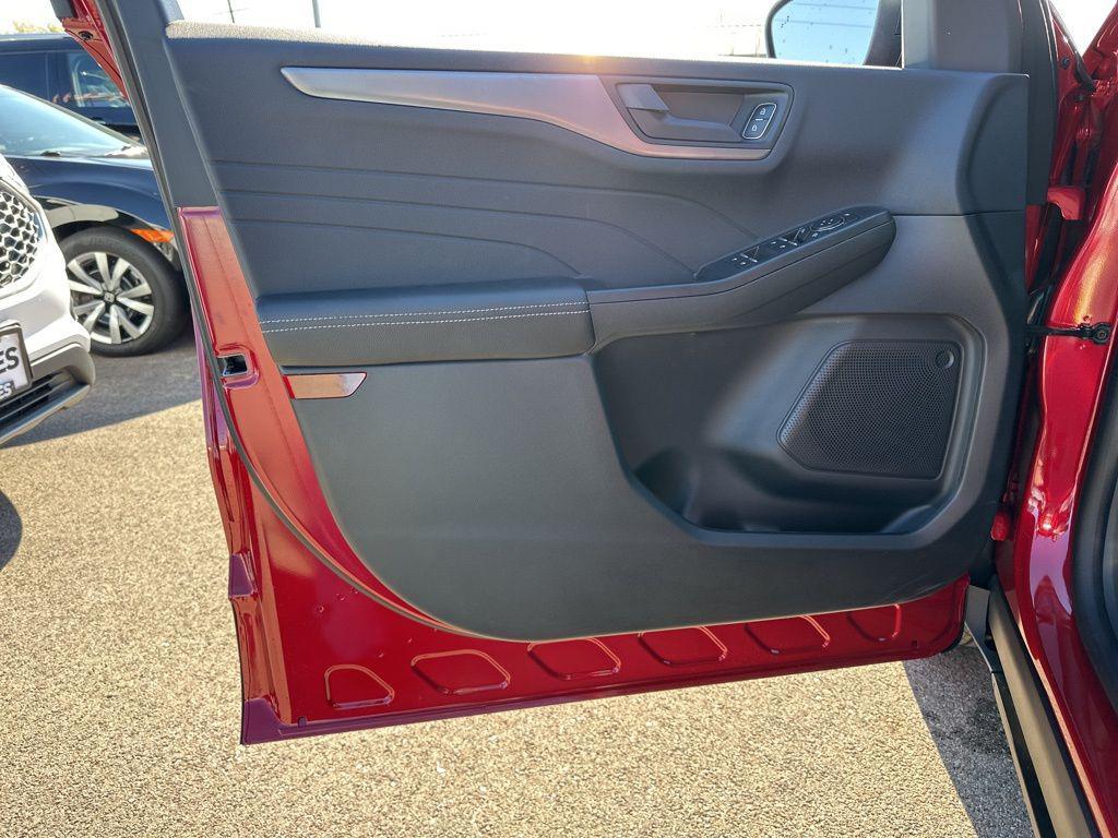 new 2026 Ford Escape car, priced at $31,572