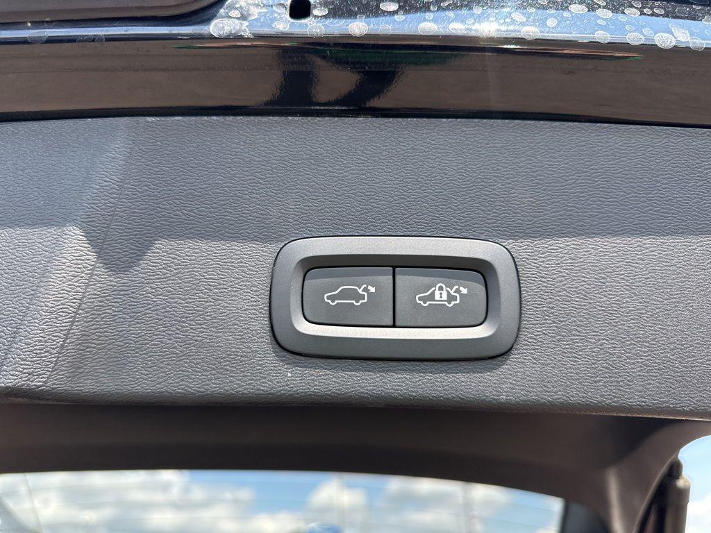 used 2024 Volvo XC40 car, priced at $26,383