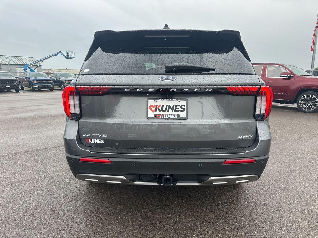 new 2025 Ford Explorer car, priced at $47,242
